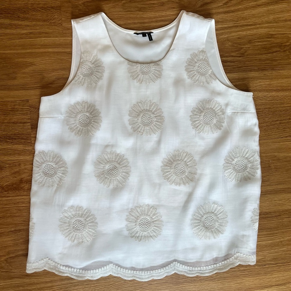 NIC+ZOE White Tank Top with Floral Embroidery